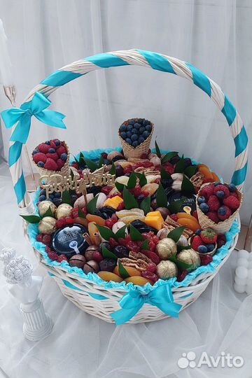 Букет из орехов/сухофруктов на последний звонок