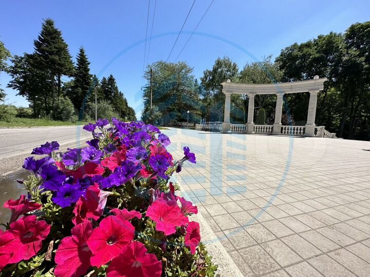 Таунхаус 212,8 м² на участке 1,5 сот.