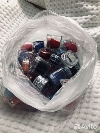 Блестки, втирки для маникюра