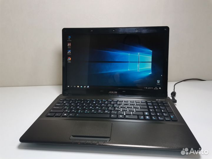 Asus K52- Core i3/ HD 5470/ 4Gb/SSD