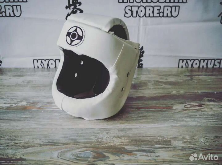 Защитный шлем с закрытым подбородком kyokushinkai