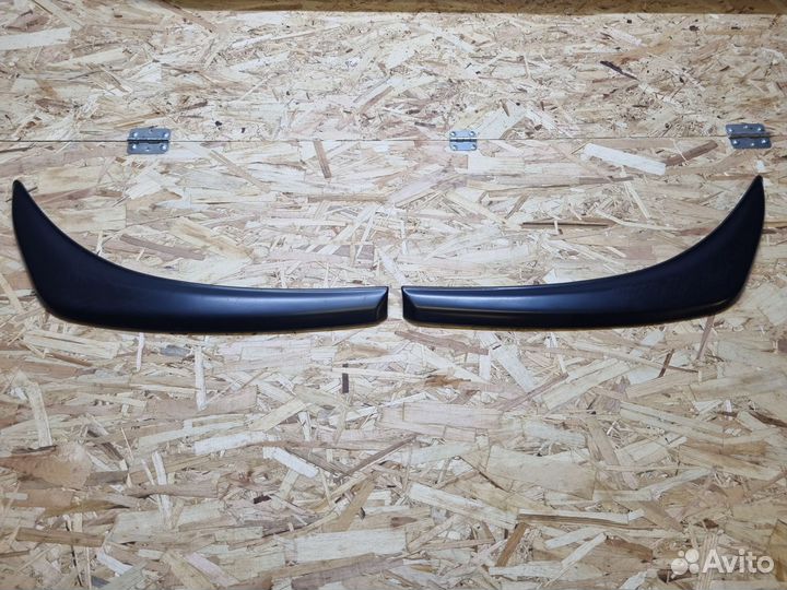 Реснички для Тойота Лэнд Крузер 200 (рестайлинг)