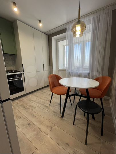 2-к. квартира, 46 м², 2/4 эт.