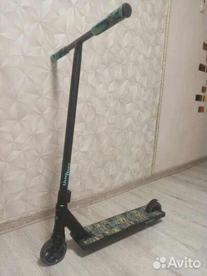 Трюковой самокат