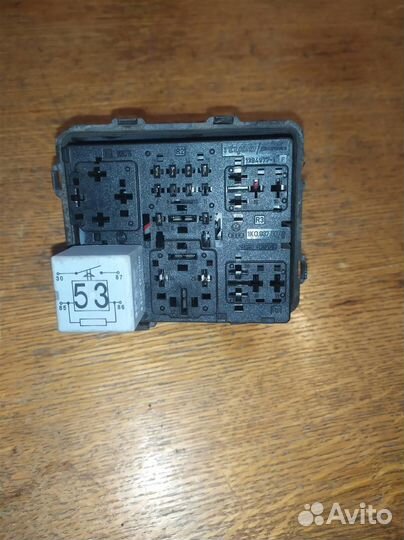 Блок реле VW Passat B6