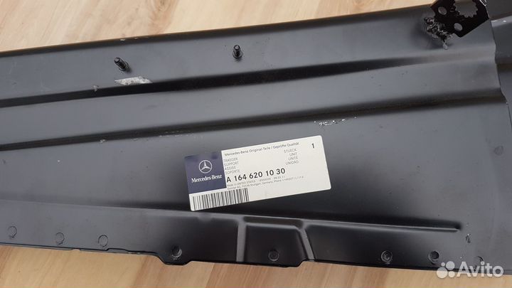 А164 620 10 30.Правый лонжерон на ML350 164