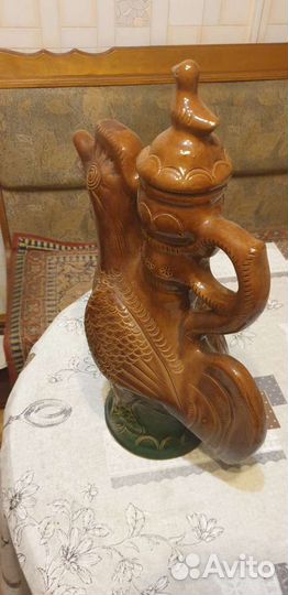 Глиняный кувшин