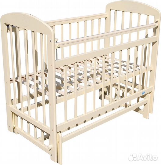Детская кроватка с поперечным маятником