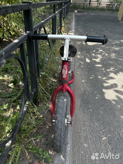 Беговел cruzee красный и зеленый 2 шт