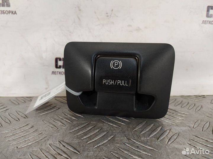 Кнопка фиксатора стояночного тормоза Volvo S80 II