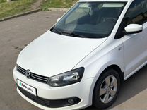 Volkswagen Polo 1.6 MT, 2015, 200 000 км, с пробегом, цена 750 000 руб.