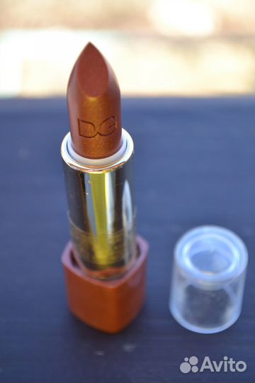 Помада Dolce & Gabbana Classic Cream Lipstick
