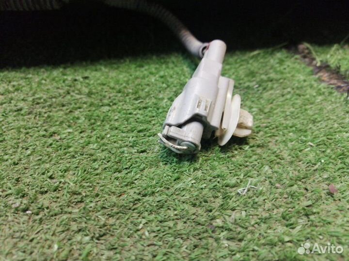 Порог левый Toyota Land Cruiser Prado