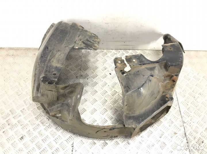 Защита арок передняя правая (подкрылок) Land Rover