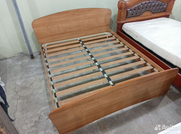 Кровать двуспальная бу. Доставка бесплатно