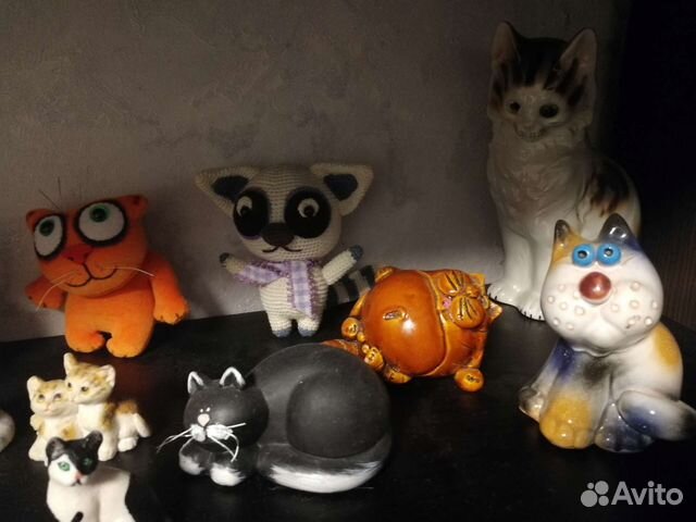 Статуэтки котов