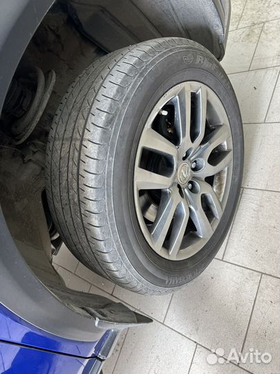 Yokohama BluEarth E51 225/60 R18