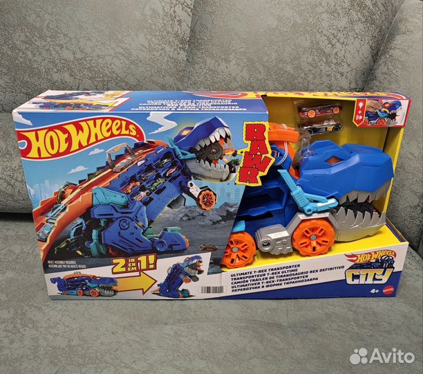 Игровой набор Hot Wheels Ultimate Hauler HNG50