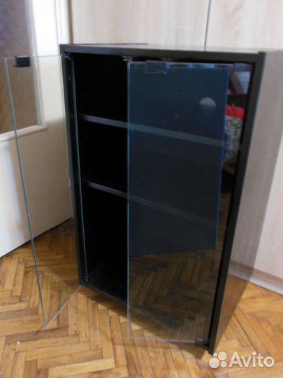 Тумбочка на колёсиках, чёрная,Эстония