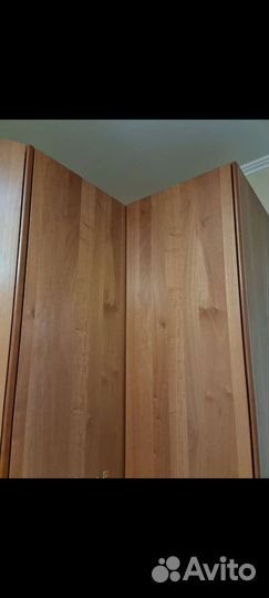 Угловой шкаф