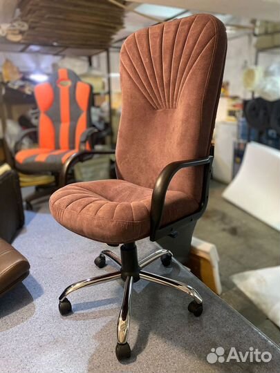 Компьютерное кресло