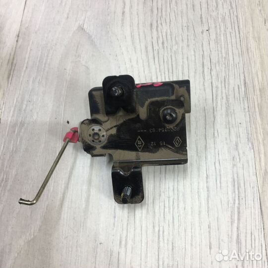 Активатор доводчик замка Renault sandero 2