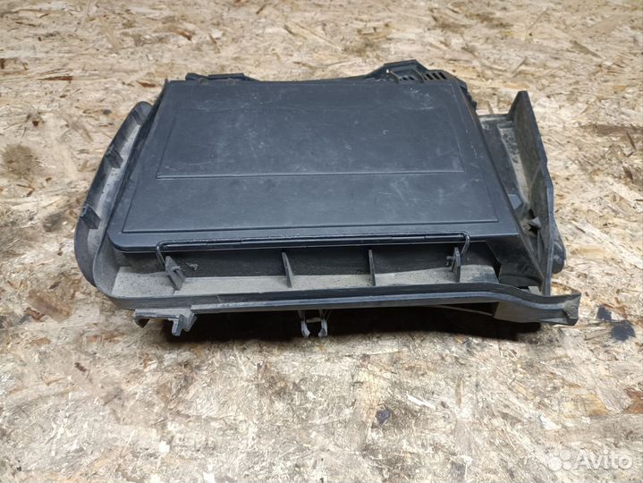 Корпус салонного фильтра BMW e39 левый