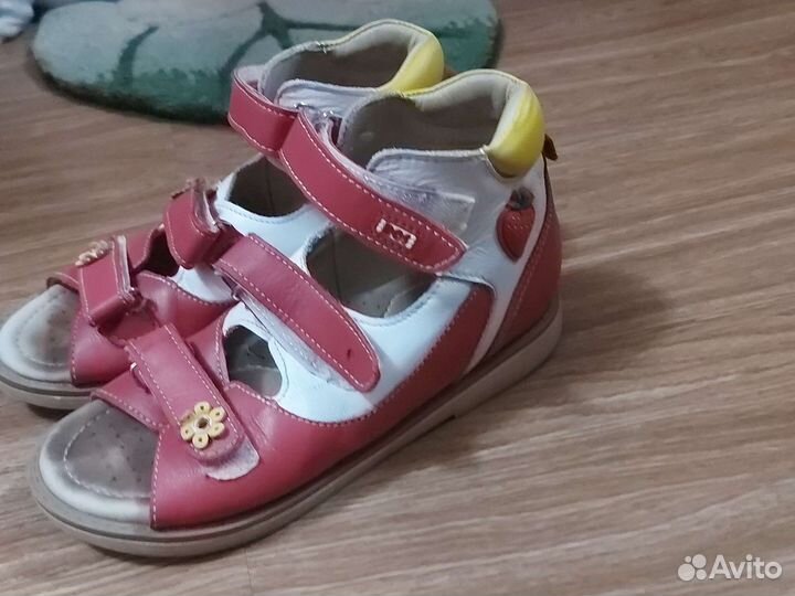 Босоножки для девочки