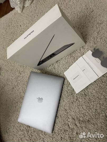 Apple MacBook Pro 13 2020
