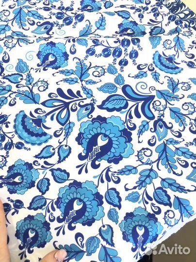 Ткань габардин с народным принтом хохлома гжель