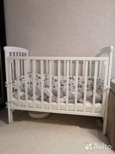 Детская кроватка