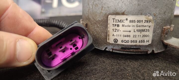 Моторчик вентилятора радиатора Seat Ibiza