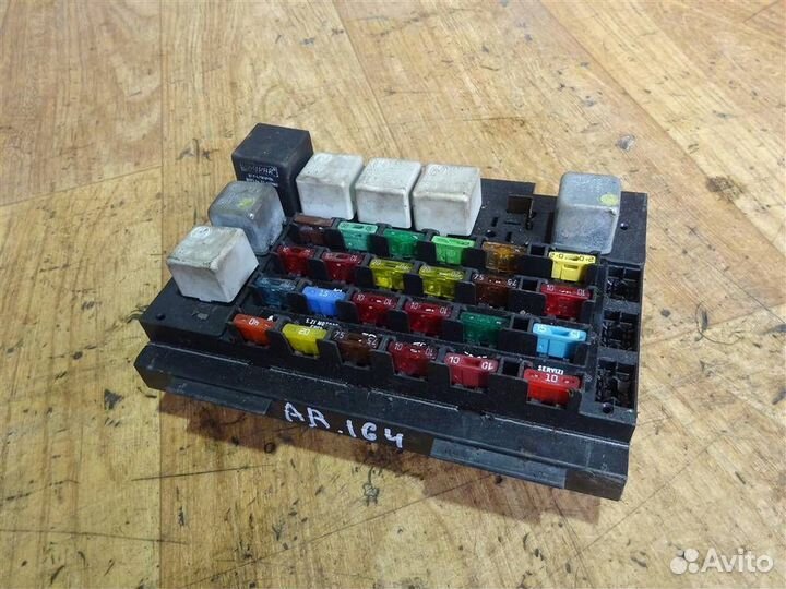 Блок предохранителей Alfa Romeo 164