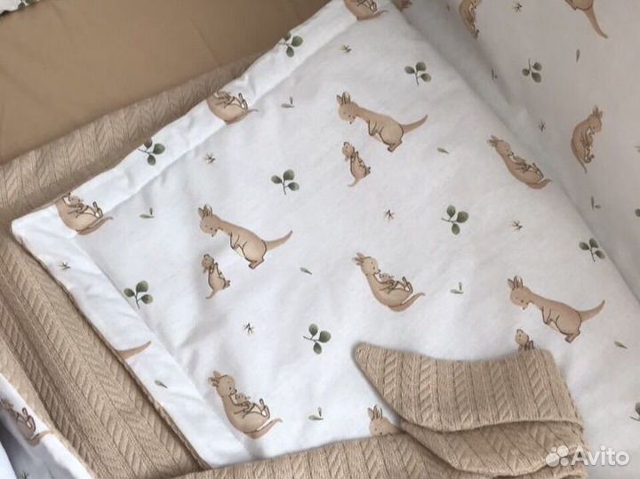 Комплект в кроватку, бортики