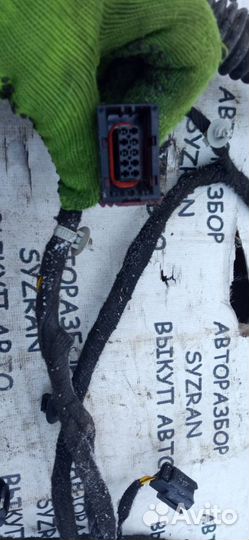 Коса двери передней правой Шевроле Круз