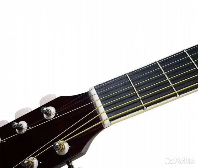 Акустическая гитара 