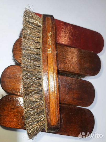 Щетка для одежды и обуви