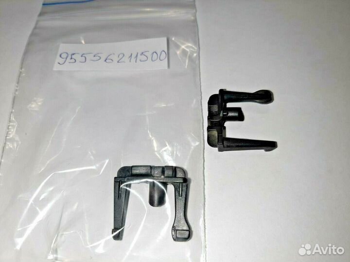 Замок стопор шторки панорамной крыши Cayenne