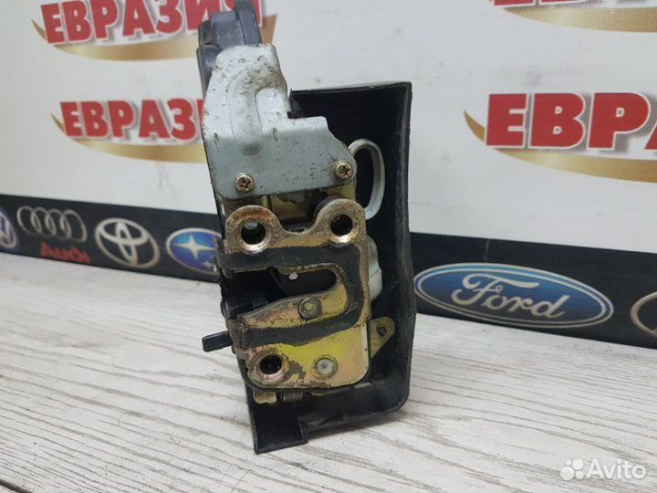 Замок двери задний левый Kia Rio DC 2001