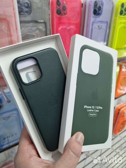 Чехол iPhone 12 Pro Leather Case MagSafe зеленый