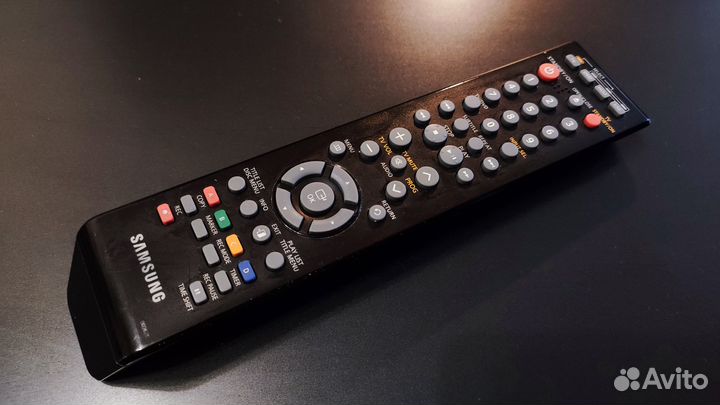 HDD/DVD-рекордер Samsung DVD-HR757 (320Гб)