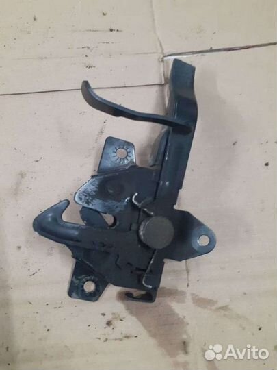 Замок капота SsangYong Kyron