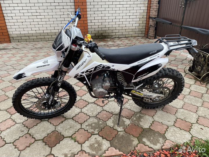 Bse z3Y