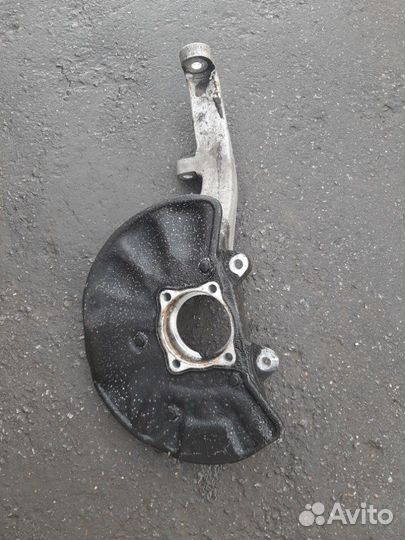 Кулак передний левый Mercedes Gls X166 642.826