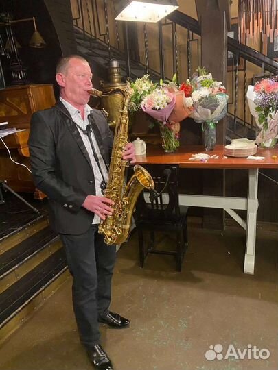 Саксофонист, музыкант, артист