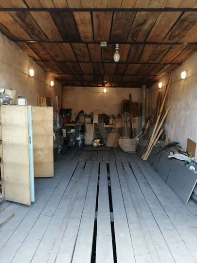 Гараж, > 30 м²