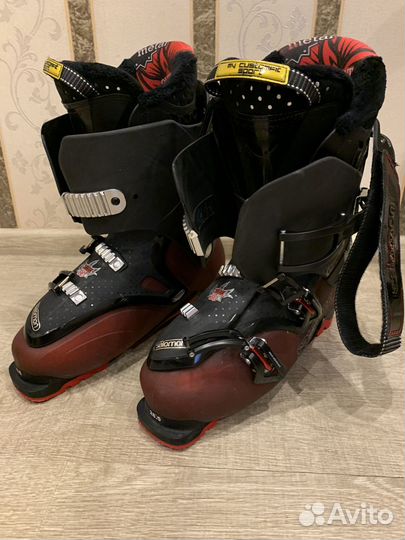 Горнолыжные ботинки salomon 28.5