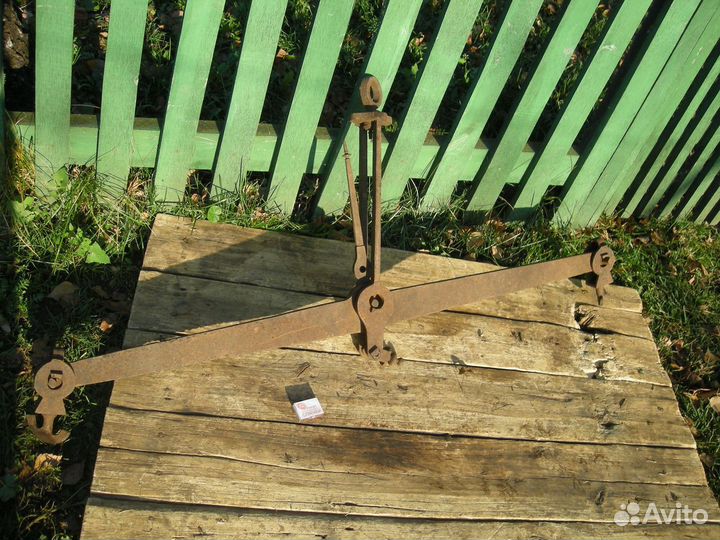 Весы коромысловые огромные весовое коромысло