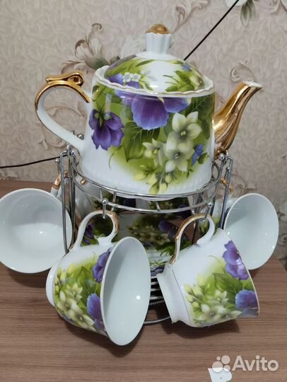 Сервиз чайный с чайником