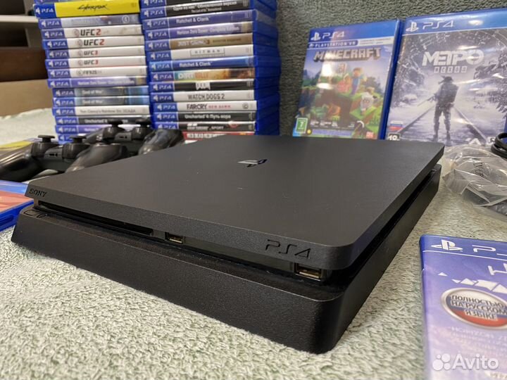 Sony PS4 slim 1Tb +2джоя